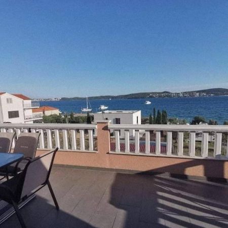 Apartment Lotus Trogir Bagian luar foto