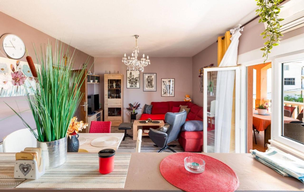 Apartment Lotus Trogir Bagian luar foto