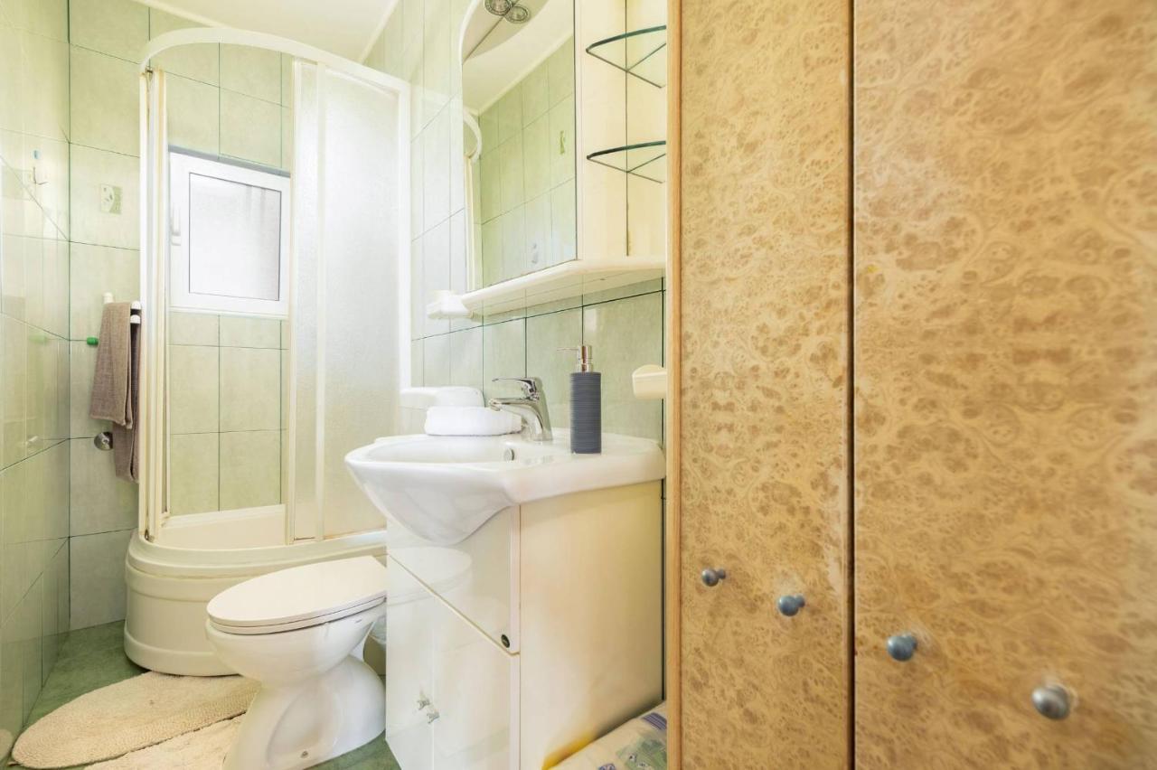 Apartment Lotus Trogir Bagian luar foto
