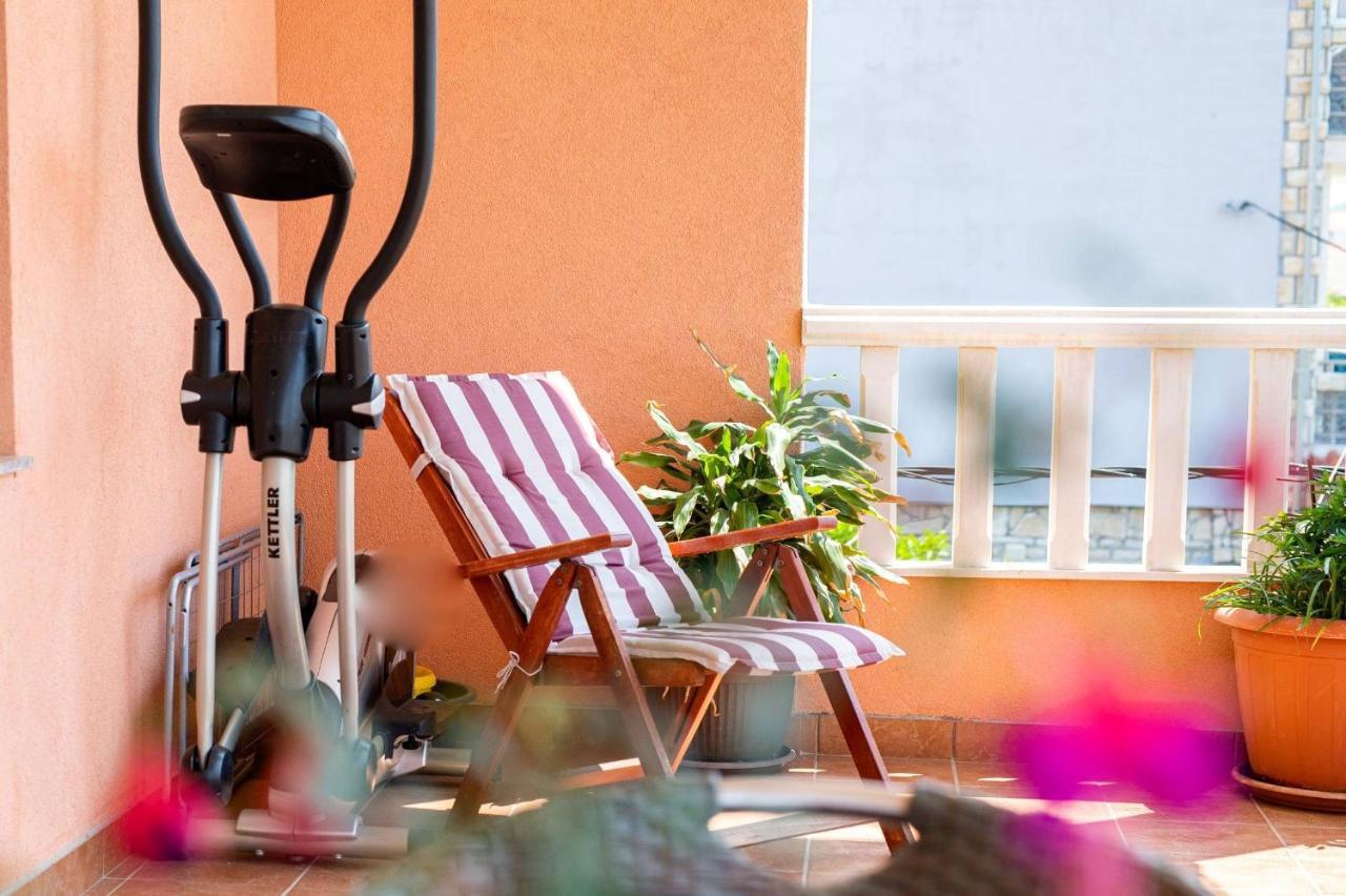 Apartment Lotus Trogir Bagian luar foto
