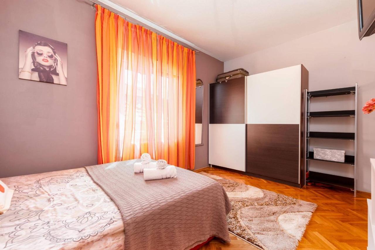 Apartment Lotus Trogir Bagian luar foto